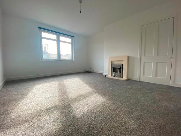2 Bedroom Flat To Rent In The Avenue, Gorebridge, EH23