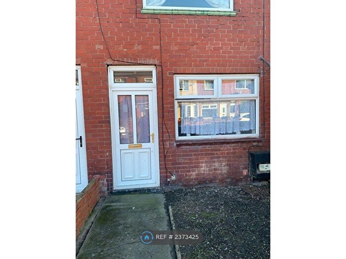 2 Bedroom Terraced House To Rent In Riviera Mount, Doncaster, DN5