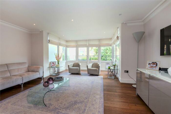 4 Bedroom Terraced House To Rent In Harley Road, Primrose Hill, NW3