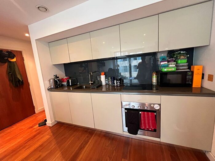 1 Bedroom Flat For Sale In Apartment City Lofts St. Pauls, Sheffield, South Yorkshire, S1