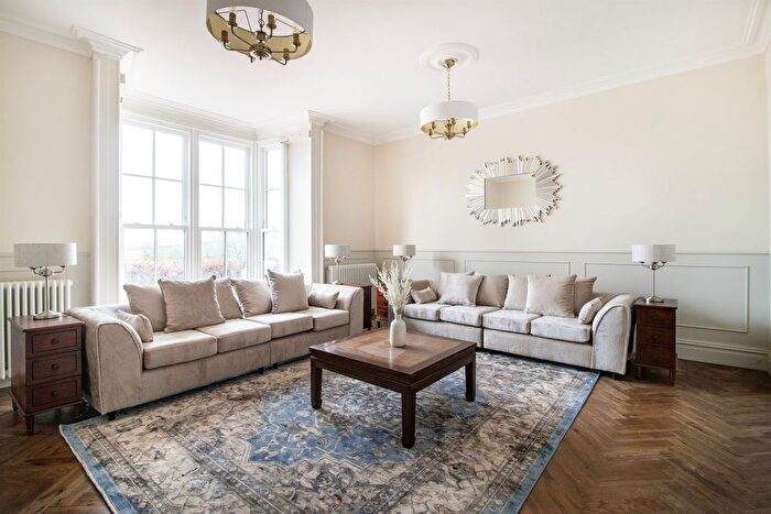 6 Bedroom Semi-detached House For Sale In Wild Oak Lane, Trull, Taunton, TA3