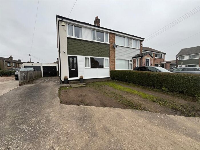 3 Bedroom Semi Detached House For Sale In High Fernley Court, Wyke, Bradford, BD12