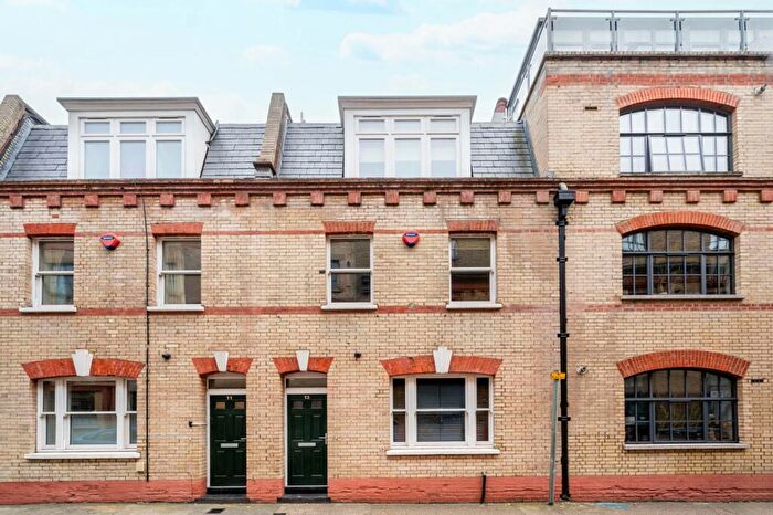 3 Bedroom Terraced House To Rent In Rampart Street, , Tower Hamlets, London, E1