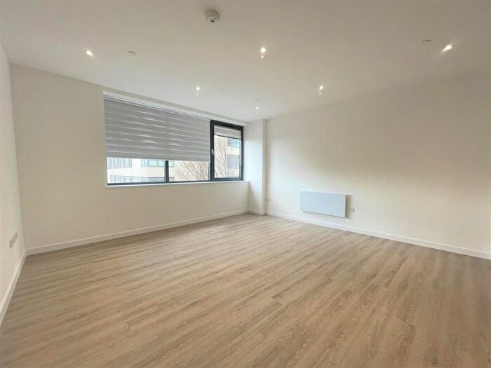 2 Bedroom Apartment To Rent In Normandy House, Basingstoke, RG21