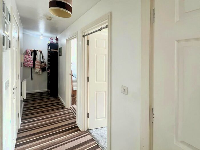 2 Bedroom Flat For Sale In Camp Street, Salford, Greater Manchester, M7