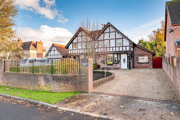 3 Bedroom Semi-Detached House For Sale In Carr Lane, Tankersley, Barnsley, S75