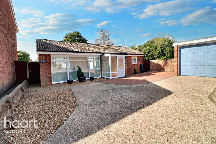2 Bedroom Bungalow For Sale In Helford Close, Bedford, MK41