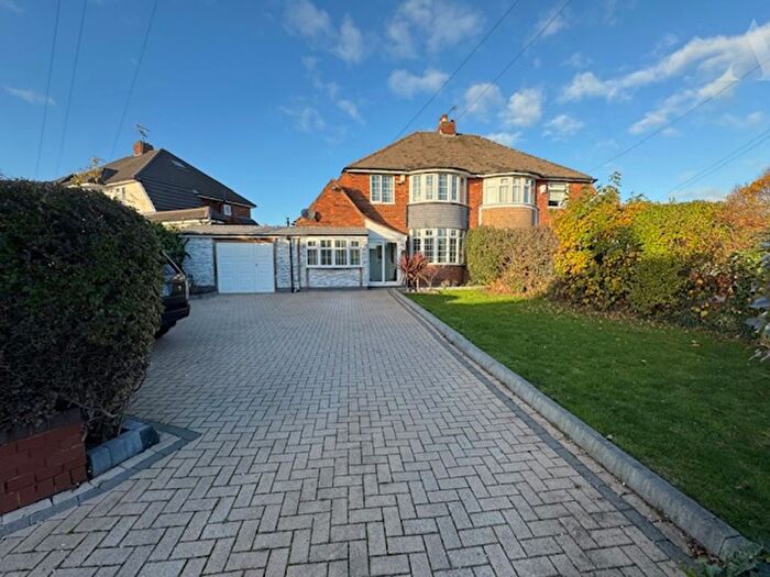 3 Bedroom Semi Detached House For Sale In Elmfield Road, Castle Bromwich, Birmingham, West Midlands, B36