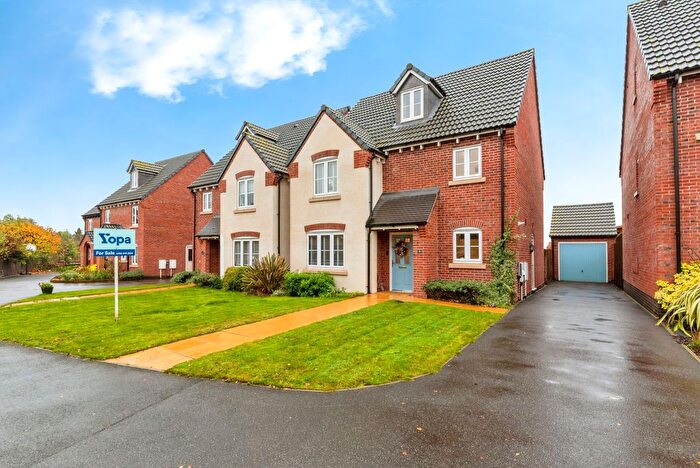 4 Bedroom Detached House For Sale In Oldbridge Way, Bilsthorpe, Newark, NG22