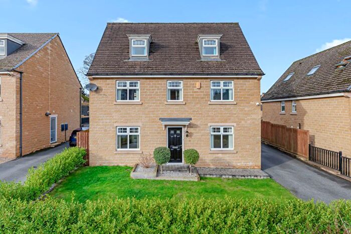 5 Bedroom Detached House For Sale In Beamsley Court, Menston, LS29