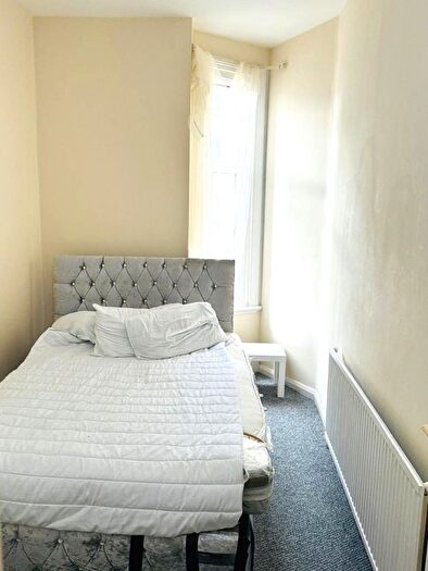 2 Bedroom Flat To Rent In High Street, Wealdstone, HA3