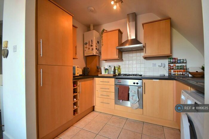 1 Bedroom Flat To Rent In Margate Road, Southsea, PO5