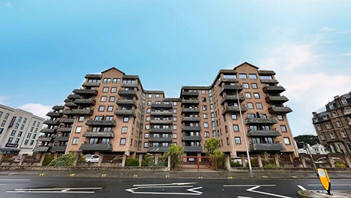 3 Bedroom Flat To Rent In Beach Road, Weston-Super-Mare, BS23