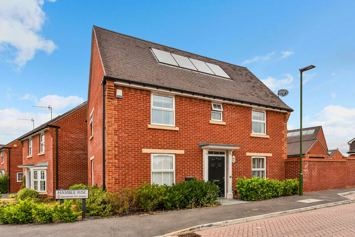 3 Bedroom Detached House To Rent In Hamble Rise, Swanmore, SO32