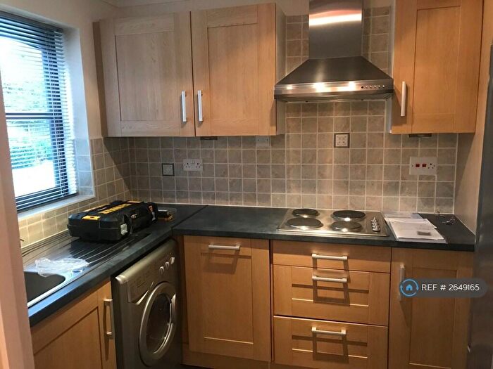 1 Bedroom Flat To Rent In Westfield Court, Fleet, GU51