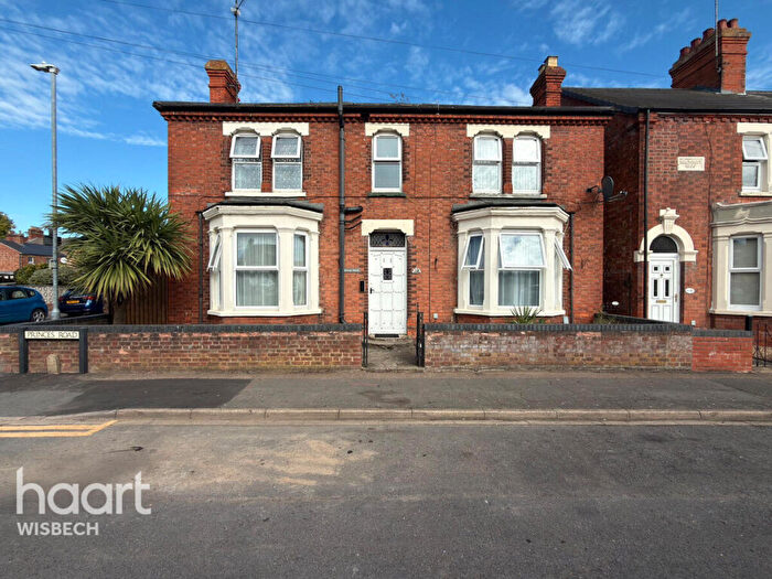 4 Bedroom Detached House For Sale In Princes Road, Wisbech, PE13