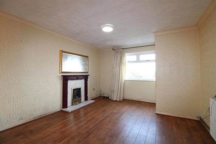 2 Bedroom Terraced Bungalow For Sale In Alder Road, Kingswinford, DY6