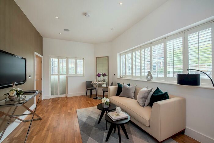 1 Bedroom Mews To Rent In Kingsbury Mews St. Albans, AL3