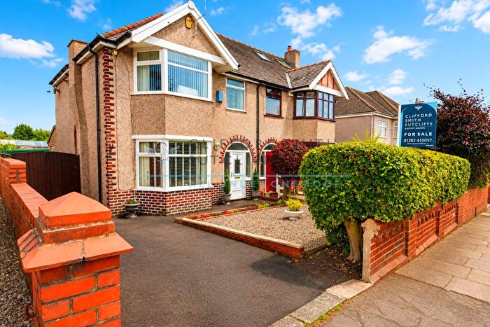 3 Bedroom Semi-Detached House For Sale In Brunshaw Road, Burnley, BB10