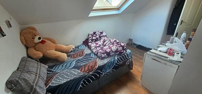 4 Bedroom Terraced House To Rent In Burley Lodge Street, Leeds, West Yorkshire, LS6