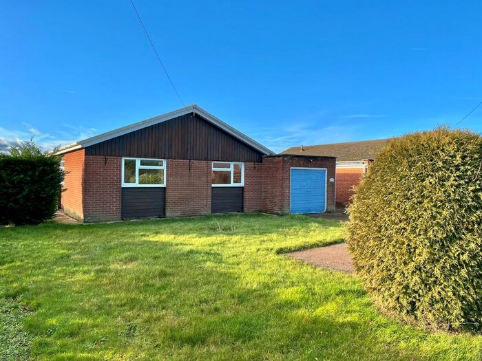 3 Bedroom Detached Bungalow For Sale In Campains Lane, Deeping St Nicholas, PE11