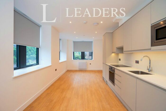 1 Bedroom Flat To Rent In Perrymount Road, Haywards Heath, RH16