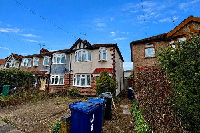 3 Bedroom End Terrace House To Rent In Ferrymead Drive, Greenford, UB6