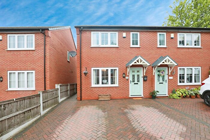 3 Bedroom Semi-Detached House For Sale In Foundry Close, Newcastle, Staffordshire, ST5