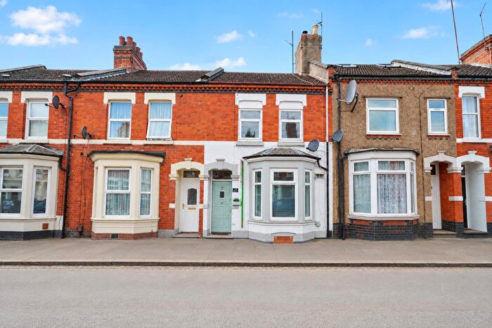 3 Bedroom Terraced House To Rent In Purser Road, Abington, NN1