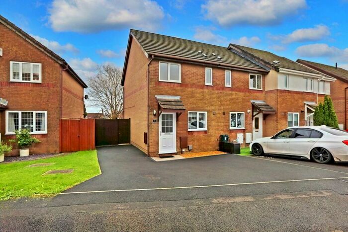 2 Bedroom End Of Terrace House To Rent In Maes Y Grug, Church Village, Pontypridd, CF38
