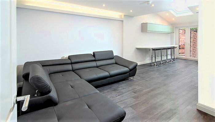 5 Bedroom Terraced House To Rent In Fishergate, Preston, PR1