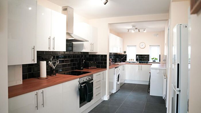 1 Bedroom Semi-Detached House For Sale In Church Balk, Doncaster, DN8