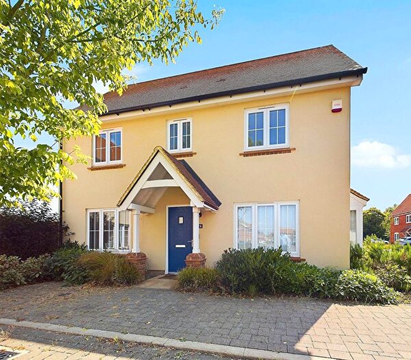 3 Bedroom Detached House To Rent In Wayfarers, Princes Risborough, HP27