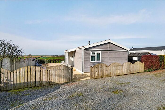 2 Bedroom Park Home For Sale In Neilshill Residential Park, Mossblown, KA6