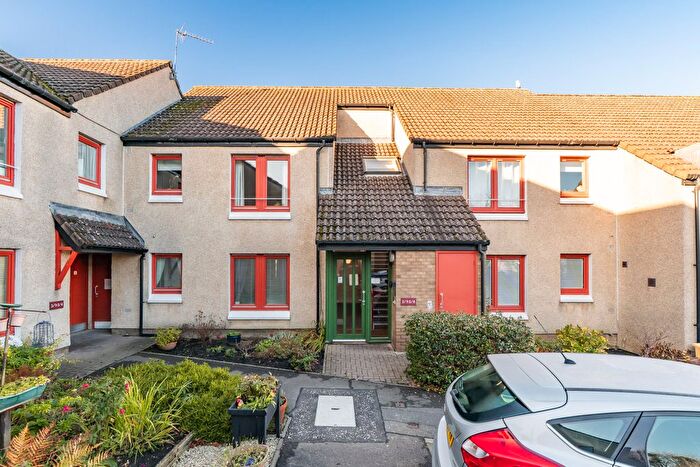 1 Bedroom Flat For Sale In / Slaeside, Hanover Court, Balerno, EH14