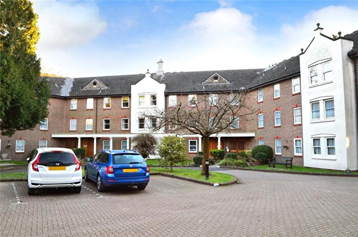 2 Bedroom Apartment For Sale In Great House Court, Fairfield Road, East Grinstead, RH19