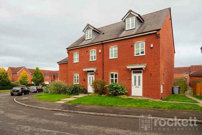 4 Bedroom Semi-Detached House To Rent In Parklands Drive, Weston, Crewe, CW2