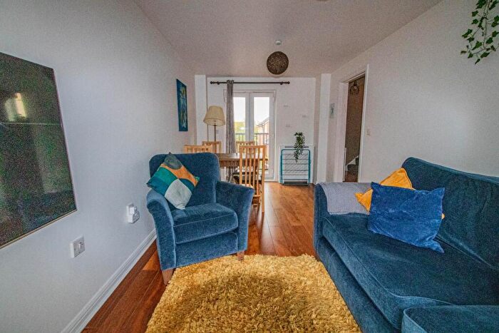 2 Bedroom Town House To Rent In Montreal Avenue, Horfield, Bristol, BS7