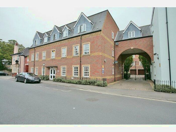 2 Bedroom Apartment To Rent In Castle Mews, St Thomas Street, Oxford, Oxford, OX1