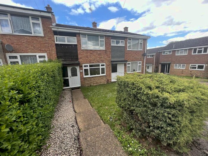 3 Bedroom Terraced House To Rent In St. Margarets Avenue, Stanford-Le-Hope, SS17