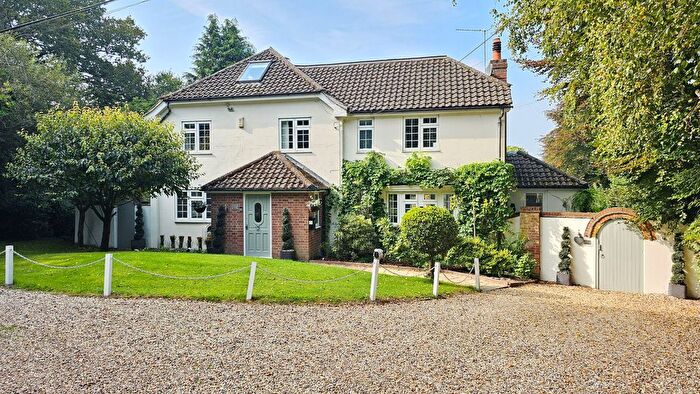 4 Bedroom Detached House For Sale In Newtown Common, Newbury, RG20