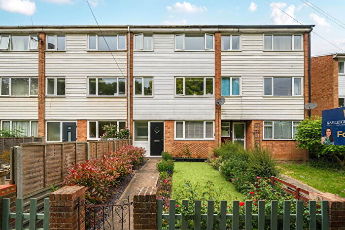 4 Bedroom Town House For Sale In Modern Terraced Home With Integral Garage In Parkwood Green, Rainham, ME8