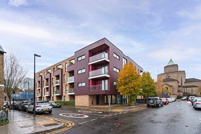 1 Bedroom Flat For Sale In Shepherd Court, Annabel Close, London, E14
