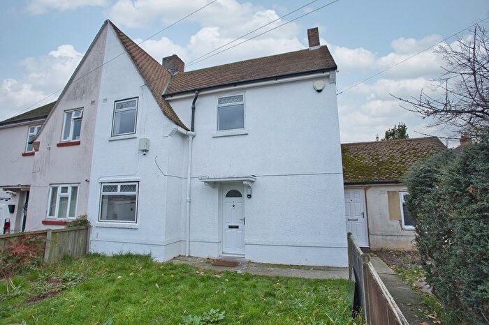 4 Bedroom Semi-Detached House For Sale In St. Georges Avenue, Herne Bay, Kent, CT6