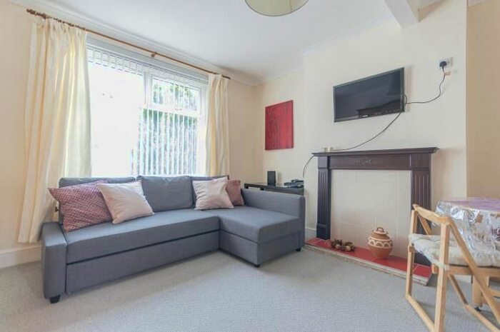 2 Bedroom Flat To Rent In Prestonfield Road, Edinburgh, EH16