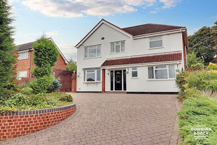 5 Bedroom Detached House For Sale In Main Street, Stonnall, WS9