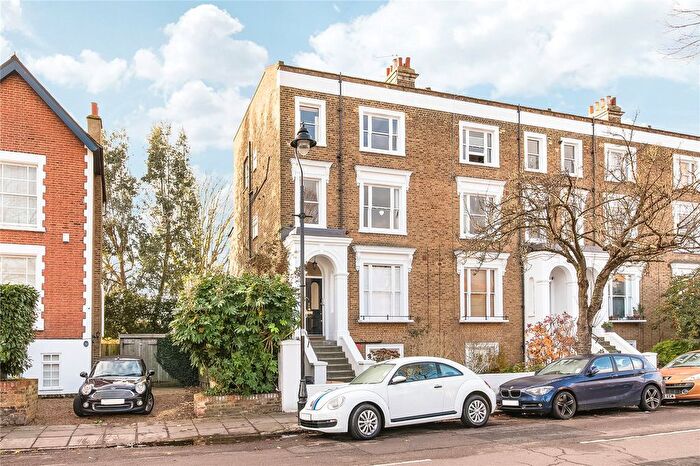 2 Bedroom Flat For Sale In Ranelagh Road, Ealing, London, W5