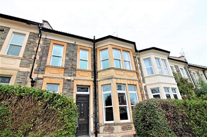 6 Bedroom Terraced House To Rent In B **Student Property** Waverley Road, Redland, Bristol, BS6
