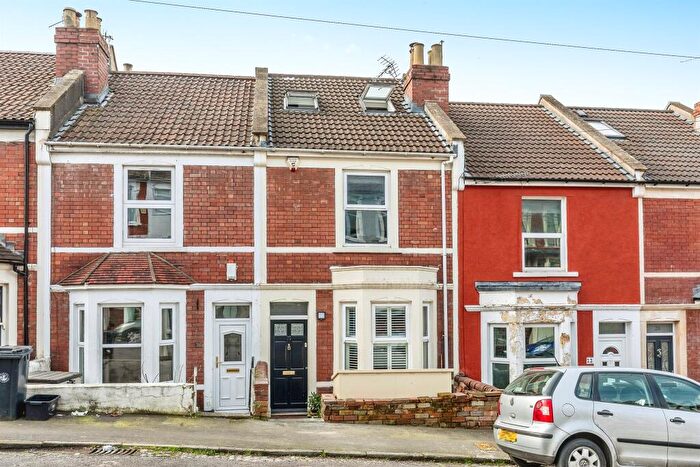 3 Bedroom Terraced House For Sale In Ashgrove Road, Bedminster, Bristol, BS3