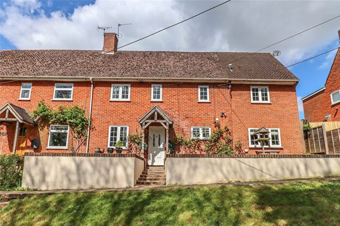 4 Bedroom Semi-Detached House For Sale In Beech Grove, Wherwell, Andover, Hampshire, SP11